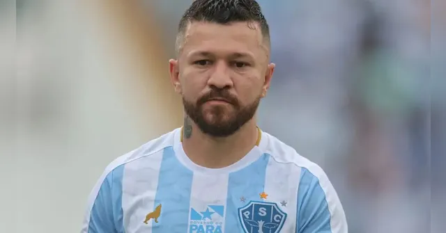 estagi1905's tweet photo. rebaixado com o clube do coração

pipocou no clássico onde o time dele mais precisava
isso é @RossiAtacante 
 
vai ficar pra jogar a 3° divisão, meu guerreiro? https://t.co/fOvUPX4s84