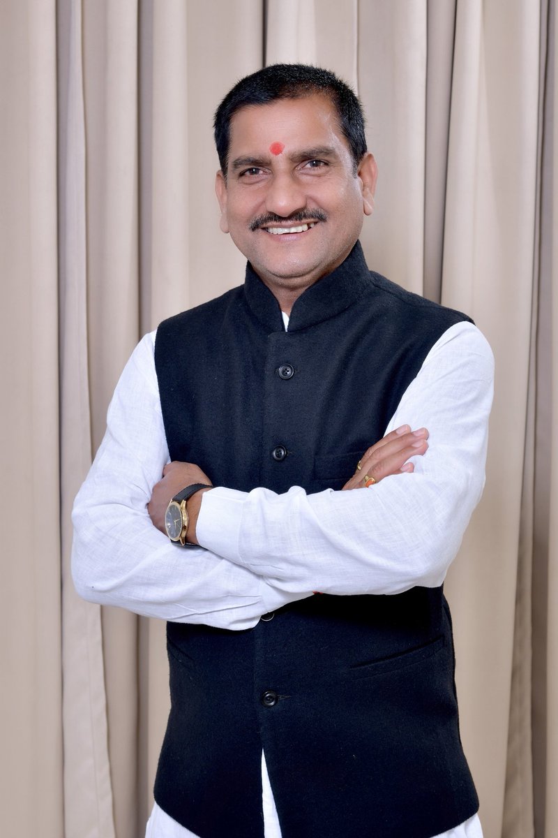 Arjun Lalit Chandrakar (@lalitbjpdurg) on Twitter photo केंद्रीय राज्यमंत्री एवं बिलासपुर लोकसभा के लोकप्रिय सांसद श्री <a href="/tokhansahu_bjp/">Tokhan Sahu</a> जी को जन्मदिन की हार्दिक शुभकामनाएं।
प्रभु श्रीराम से आपके उत्तम स्वास्थ्य एवं दीर्घायु जीवन की कामना करता हूं। केंद्रीय राज्यमंत्री एवं बिलासपुर लोकसभा के लोकप्रिय सांसद श्री <a href="/tokhansahu_bjp/">Tokhan Sahu</a> जी को जन्मदिन की हार्दिक शुभकामनाएं।
प्रभु श्रीराम से आपके उत्तम स्वास्थ्य एवं दीर्घायु जीवन की कामना करता हूं।