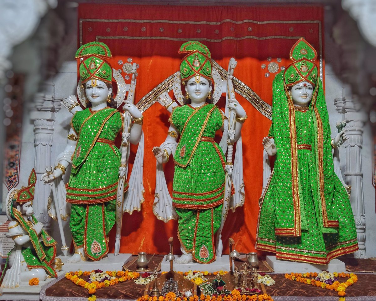 Somnath_Temple's tweet image. राम मंदिर, प्रभासक्षेत्र - गुजरात (सौराष्ट्र),
दिनांकः 15 अक्टूबर 2025, अश्विन कृष्ण नवमी - बुधवार
मध्याह्न शृंगार
10255836
प्रभास तीर्थ में हिरण्या नदी के किनारे बिराजमान भगवान श्रीराम प्रभु के तीर्थ पहुंचने के लिए लोकेशन लिंक:📍maps.app.goo.gl/CX1PNMbUXHzrj8…