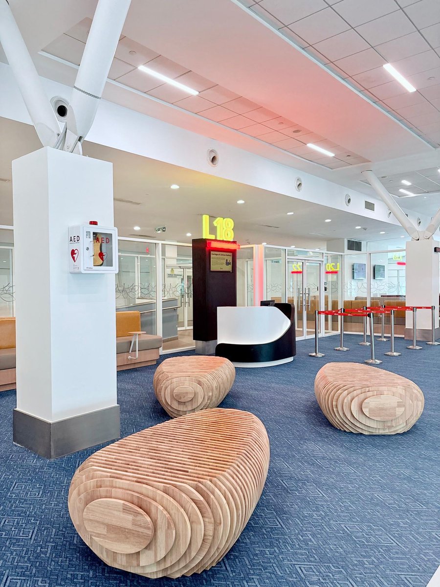 KLIA_my's tweet photo. Your boarding experience just got an upgrade! Enjoy more space, new comfy seats, and brighter vibes at our refreshed boarding gate lounge L. Designed to make waiting as relaxing as your holiday. More upgrades coming soon!

📍Gate L13, L18, L20 & L22, KLIA Terminal 2

#MYairportsupgrades #ElevatingKLIA