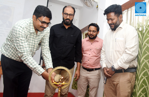 AntaraGlobal's tweet photo. 🌼 As part of #WorldMentalHealthWeek, Antara hosted a seminar on “Building Community-Based Mental Health – First Response in Emergencies” led by Dr. Prasanta Kumar Roy from IOP, Kolkata. A powerful step toward stronger community care! 💙 #Antara #MentalHealthMatters https://t.co/5waV9S72mE