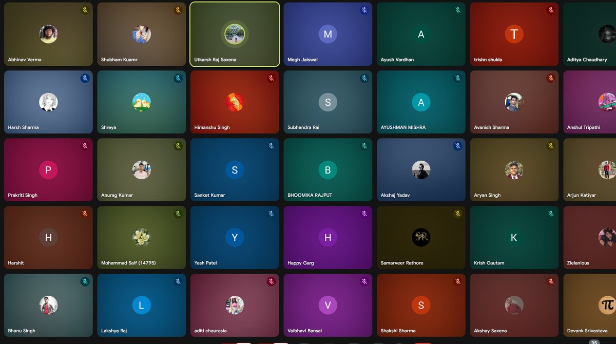 DevankSrivas's tweet image. 𝗙𝗿𝗼𝗺 𝗮𝘂𝗱𝗶𝗲𝗻𝗰𝗲 𝘁𝗼 𝗽𝗼𝗱𝗶𝘂𝗺! 🍎
Organised my 1st iOS Club Meet as Club Head - in 2nd year! Last year I took notes, today I'm leading.
Step up before you feel ready! 💙
#iOSDevelopment #Leadership #StudentLife #TechCommunity