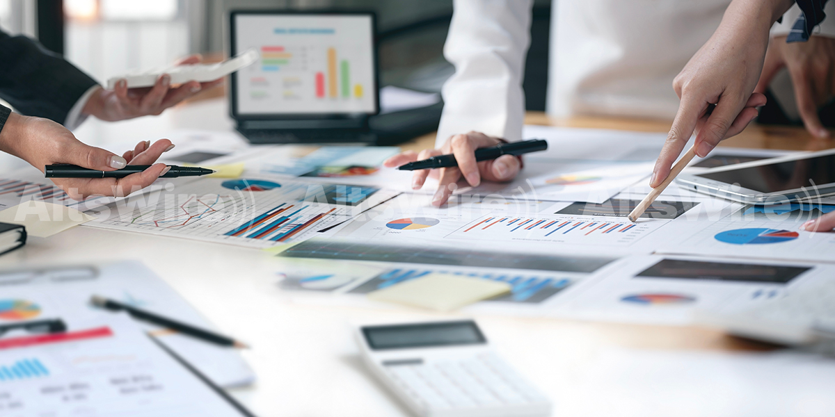 MacKenzie Offers to Buy Starwood REIT Shares at 22% Discount to NAV
altswire.com/mackenzie-offe…

#MacKenzieRealtyCapital #realestateinvestmenttrust #MKZR #StarwoodRealEstateIncomeTrust #SREIT #tenderoffer #liquidity #shares #multifamily #office #realestate #NAV #netassetvalue