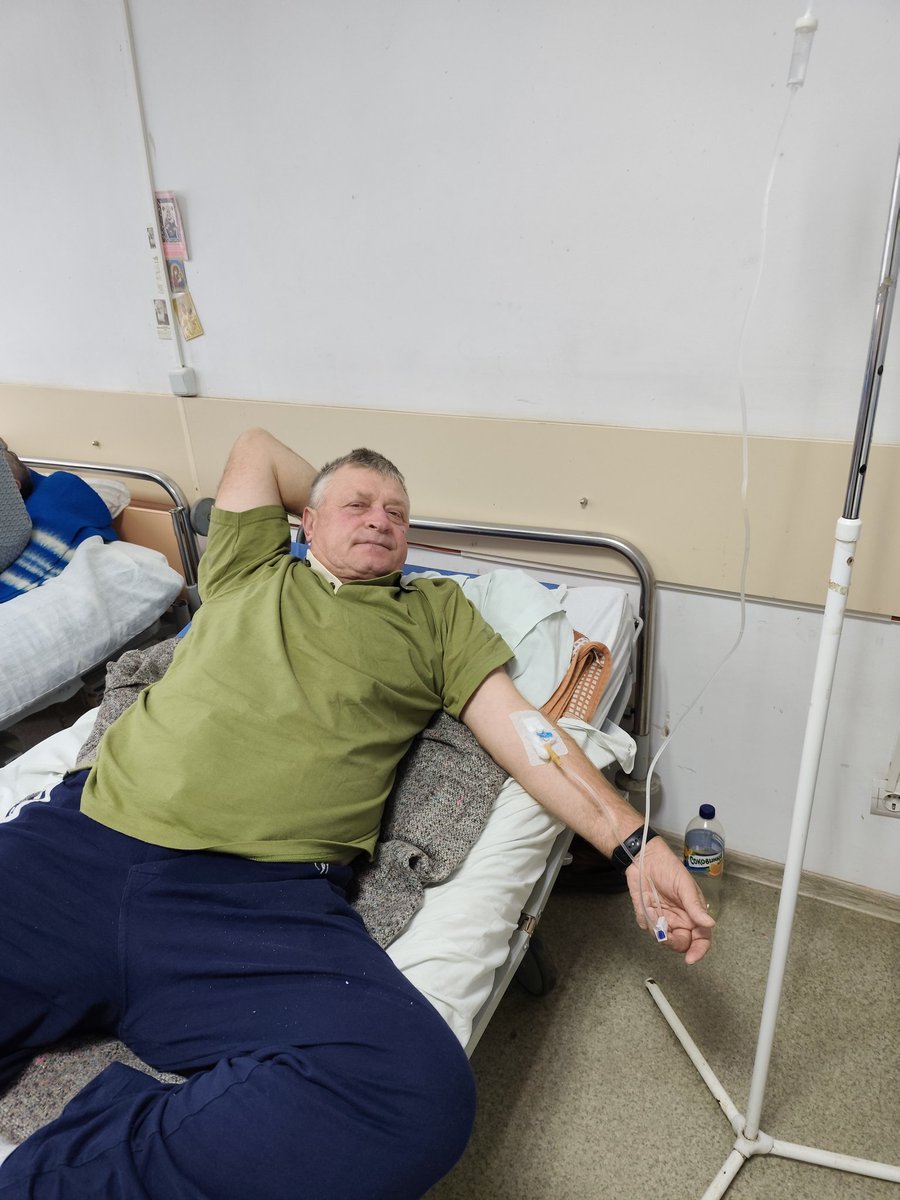 nata_ukraine33's tweet image. #Fellas 💙💛 Today my dad completes his 6th round of chemotherapy and will finally return home 🏠💪
Despite all the pain, fear, and exhaustion — he keeps smiling and fighting 🙏💚
Ahead of us is an important check-up in Kyiv, and we still have many hard days to go… But I…