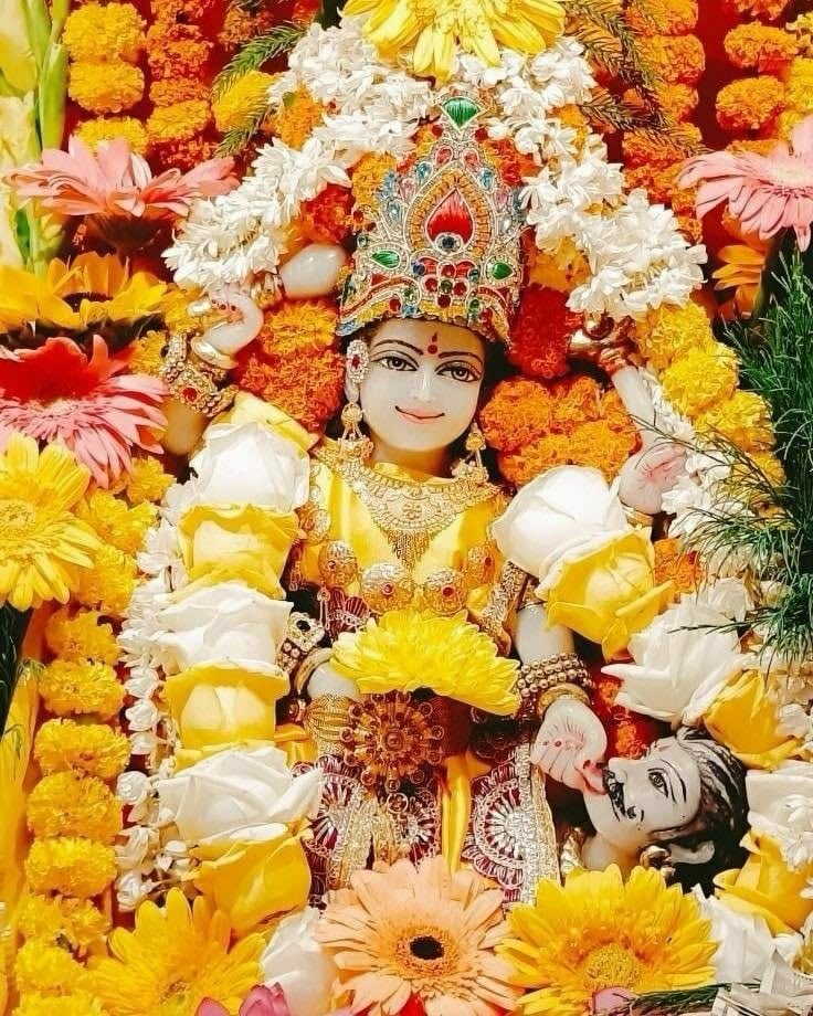 baglamukhipuja's tweet image. विश्व की सारी शक्ति मिलकर भी माँ बगलामुखी की बराबरी नहीं कर सकती। कई जन्म के पुण्य प्रभाव से माँ की साधना करने का सौभाग्य प्राप्त होता है।