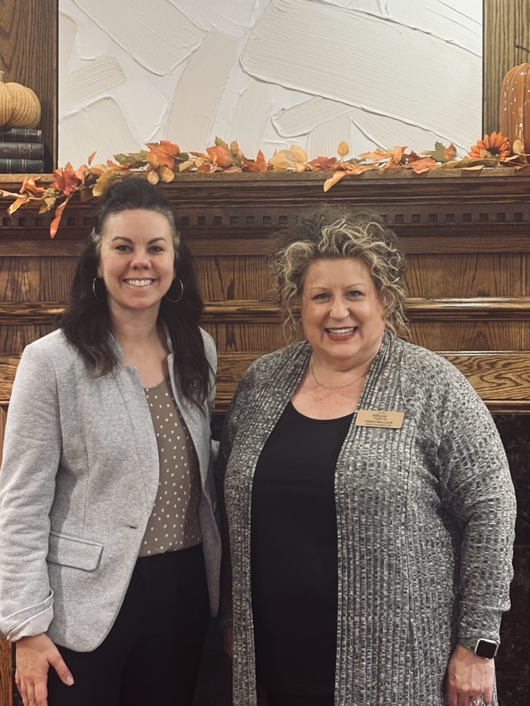 NHCA Director of Membership Lindsay Kant visited Hillcrest Mable Rose in Papillion, Neb. Thank you Administrator Angie Wallace for your hospitality! 💙

#nhcaroadtrip 🚗