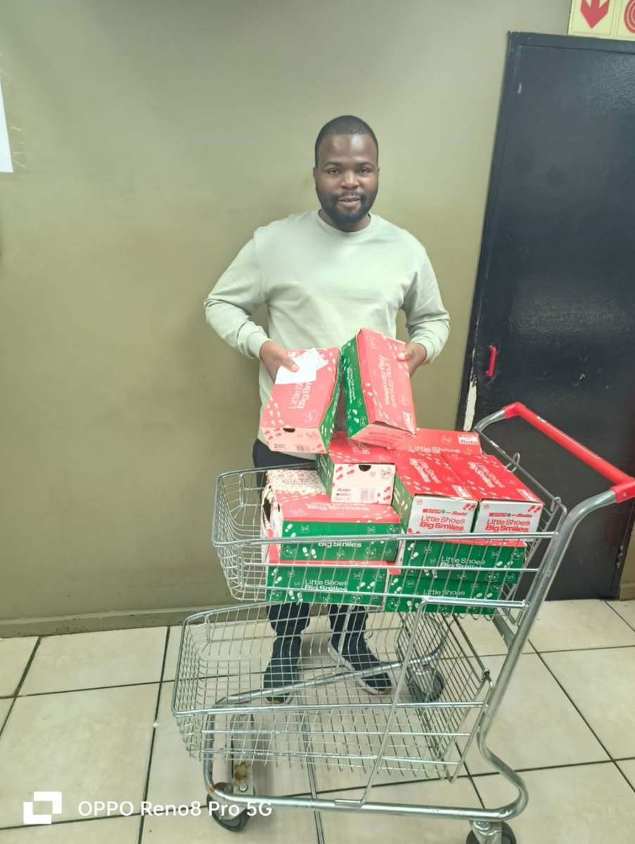 Vhengani Munyayi tweet media