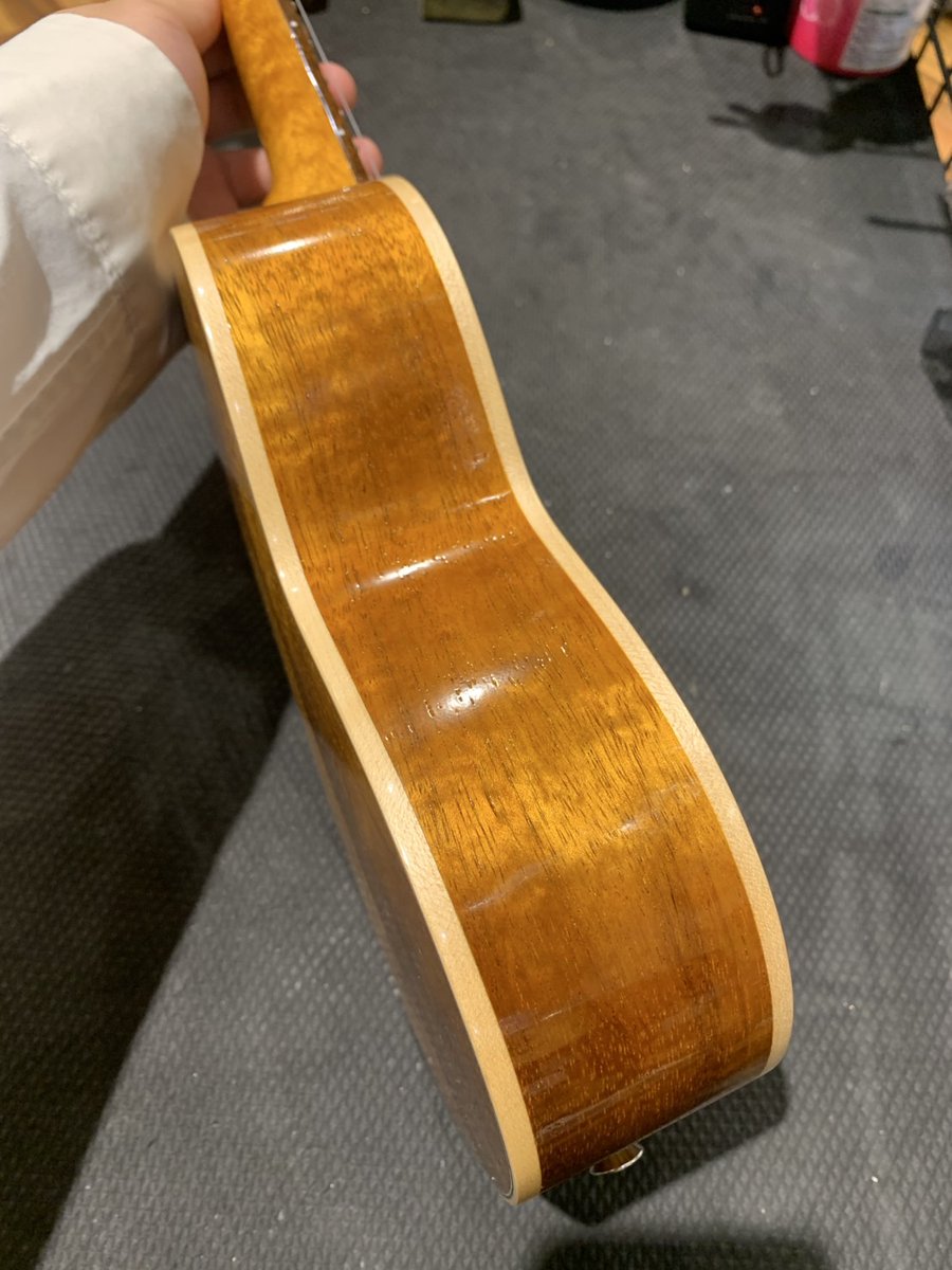 shima_shin3sato's tweet image. 【ウクレレ入荷情報】
COTONE  CUK-700SIIが入荷いたしました！

美しいハワイアンコアのオール単板ボディと
ウクレレらしいカラッとした音が素晴らしい✨✨

店頭にてお試しいただけます！
ご来店お待ちしております！！

#ウクレレ　
＃COTONE
＃ららぽーと新三郷