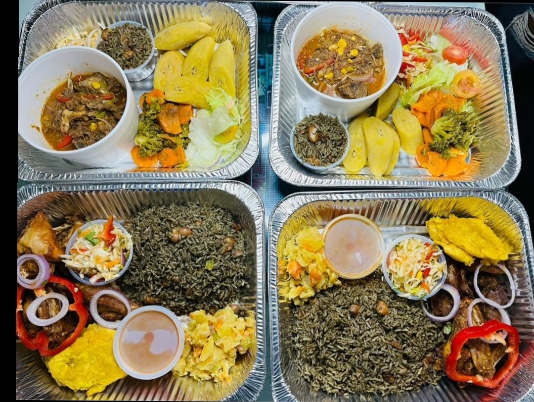 fatcash's tweet photo. Food's life... 1 bite after an other, food's got better. Taste of tropical flavor and caribean pepper. Don't let it fool you, you might need another big plate🔥💯🧭🇭🇹🤤🤤🤤 https://t.co/kpocpblJN0