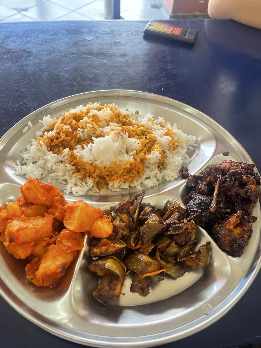 The chicken varuval is da bomb!!!