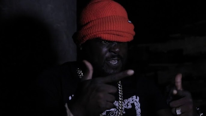 " just like BIG when he died, i dont rely on suck ass diddy, war time, my niggas was sparring like 50, was sparring like cam, and we sparring with a 50, this long, and the clip, hold about 60, when it pop, it look like im throwing logs, out a chimney"

<a href="/BrooklynHanz/">HANZ</a> 🫡🫡🫡