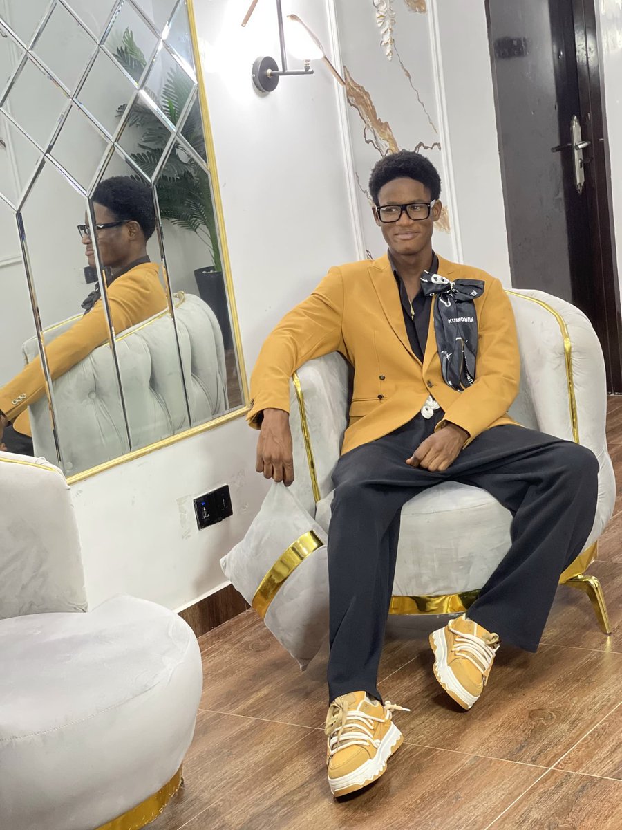 ehigie_glo77819's tweet image. Happy Birthday to the best app dev there is 😌 — your words, not mine! 😂 May your code always run smoothly, your bugs be few, and your ideas keep changing the game. Wishing you more growth, gigs, and greatness. Keep being awesome
#birthday #birthdayboy #appdev