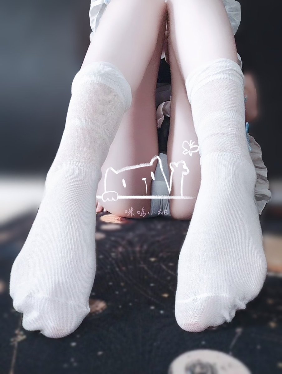 啰啰啰寒风冻死我😿😿😿
#原味内衣 #原味卖家 #体味 #气味控 #丝袜 #丝袜美腿 #丝袜控 #丝袜臭脚 #白丝袜 #黑丝 #黑丝足交 #福利照 #女生内衣 #脚底 #脚臭 #短袜 #袜子 #棉袜