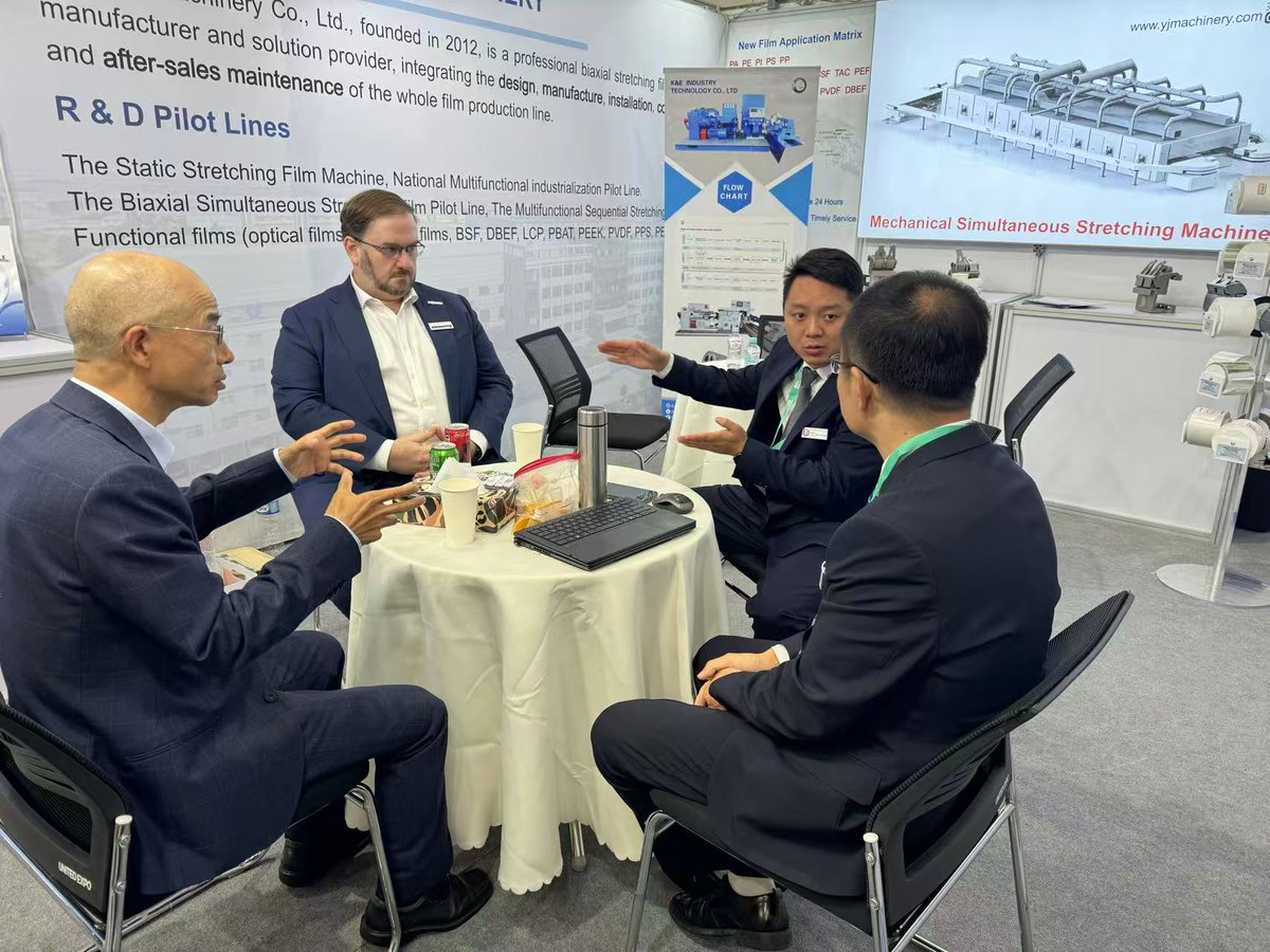 YJMACHINERY's tweet image. 🤔 The K2025 journey is drawing to a close.
We&apos;ll be waiting for you here on 13D21. 🤗 

yjmachinery.com
#k2025 #pilotline #SpecialtyFilms #filmextrusion #exhibition #yongjian #bopp #bopet #bopps #lcp