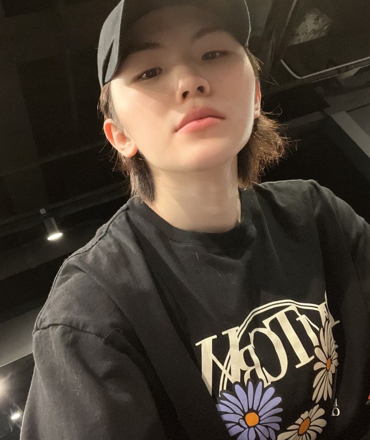 kogarashifam's tweet image. ⠀⠀ 𑁍ࠬ  𝚃he 𝕨in𝚝er'𝑠 𝙷ome ❅ 𓏸𓈒 𝑚issing 𝚢ou ·˚˖

𝙿egamos carteles para que nuestro 𝐒EVEN𝕋EEN encuentre a su #𝑊oozi que se extravió viendo los copos de nieve caer. 𝚂olo pedimos que sea responsable y participe en las actividades del grupo.