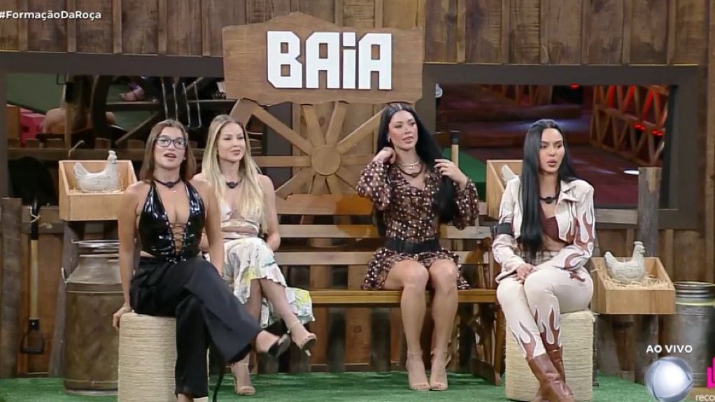 euosodrac's tweet image. Eu nunca vi uma baia tão linda! Puta que pariu, quanta mulher bonita! #AFazenda