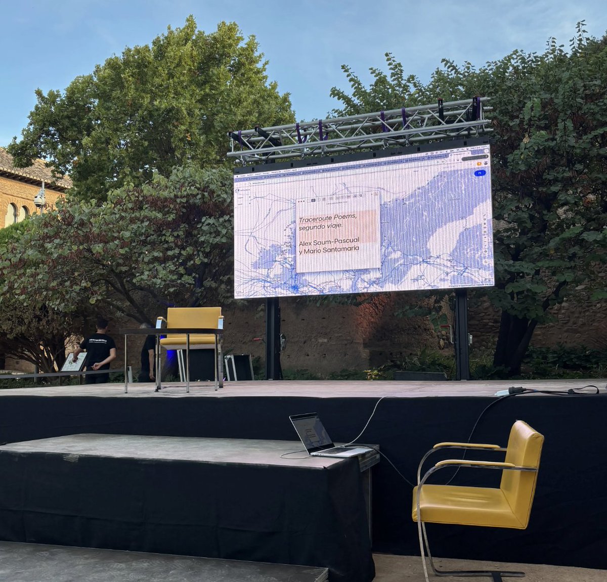 calnewmedia's tweet photo. BCNM faculty Alex Saum-Pascual presented Traceroute Poems, segundo viaje at cultr_ALH, a site-specific poetic performance linking fiber-optic networks and the Alhambra’s historic flows of light, water, and energy.
https://t.co/0GoDGLxVk1 https://t.co/VJ57mVdHnl