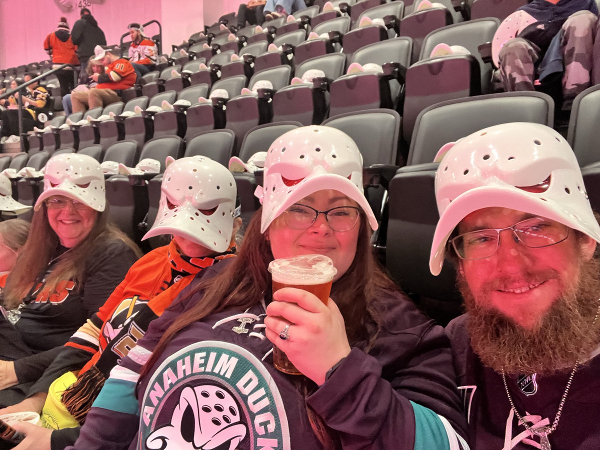 AlisonMichele29's tweet photo. #FLYTOGETHER https://t.co/FfCD8ddHpr