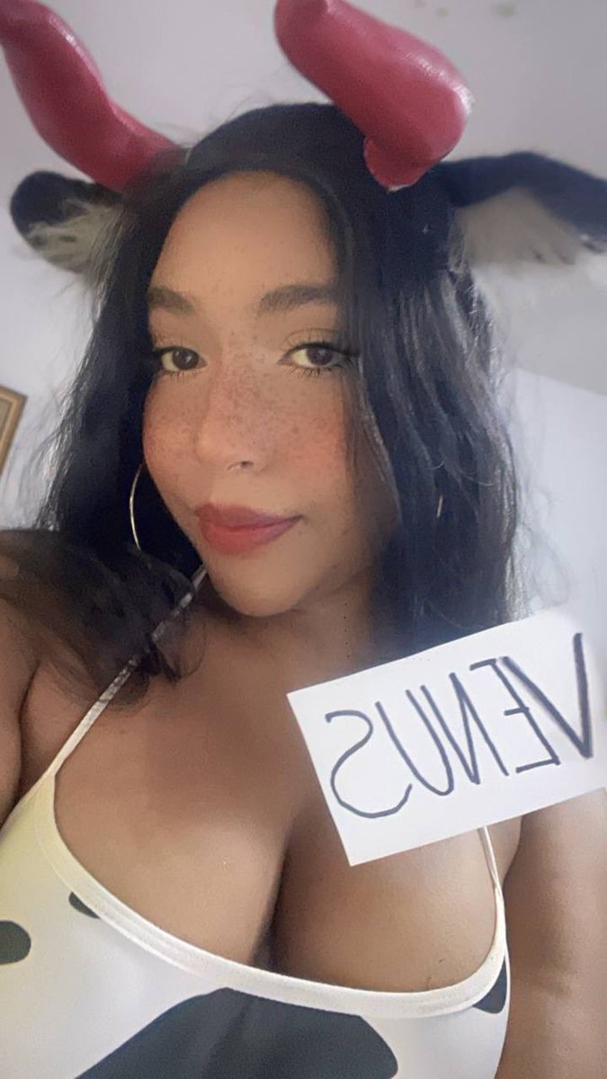 ibabyvenus's tweet photo. Sigo subiendo o estan zzz?😳 

Ella les hizo unos videitos que estan 10/10 si se activan y dan RT los subo 
https://t.co/UPWs07SJXq https://t.co/Kbn5Tv1YFv