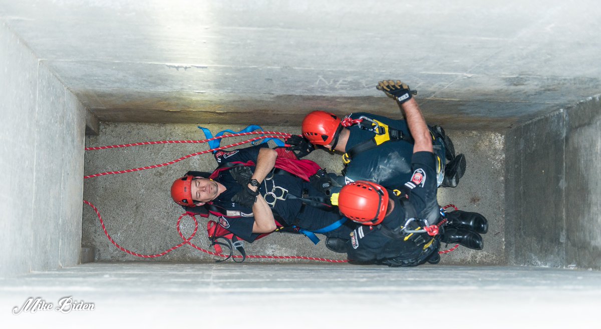 Penticton Fire Photographer - Mike Biden tweet media
