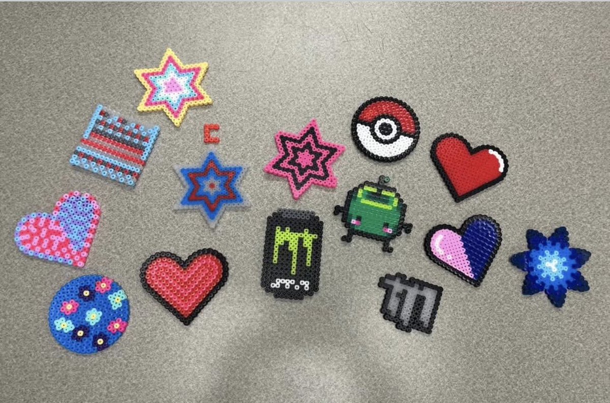 MapleCrestSTEM's tweet image. For Ms. Nicoson’s rotation, students dove into the evolution of video game graphics &amp;amp; explored the history &amp;amp; impact of pixel art in both games &amp;amp; movies. To bring it to life, students made Perler Bead art since the beads mimic the look of pixels. Tech, art, &amp;amp; a bit of nostalgia!