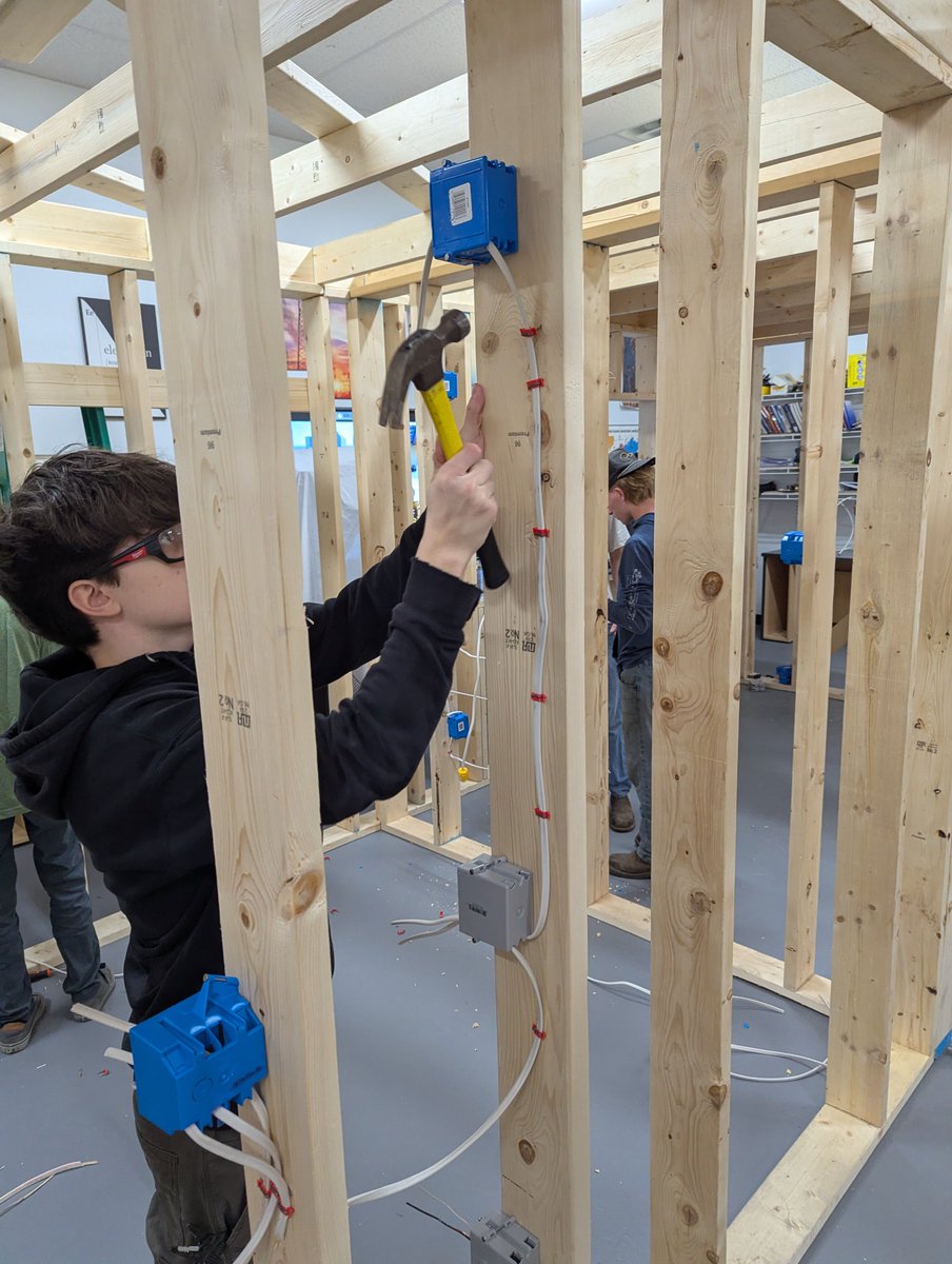Today our amazing electrical students learned how to wire 3 way switches in our simulated residential complex. Shout out to our instructor Mr. Busha!  #CTE <a href="/VermontStateU/">Vermont State University</a>