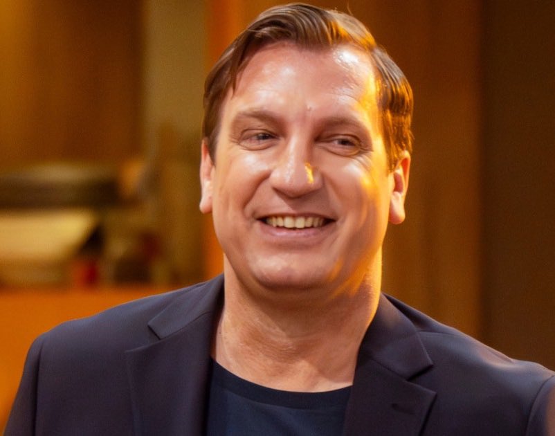 outspringyou's tweet photo. al principio pensé que maxi lópez era paulo kablan

#MasterchefCelebrity https://t.co/i2aeaFuvOy