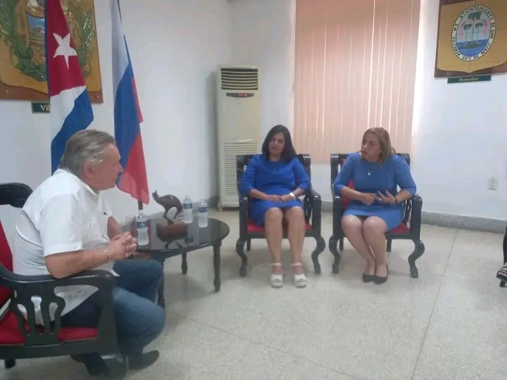 Es recibido está mañana por las principales autoridades de la provincia de #VillaClara el Excelentísimo Sr. Viktor V. Koronelli, Embajador Extraordinario y Plenipotenciario de la Federación de Rusia en Cuba.
#CubaNoEstáSola 
#VillaClaraConTodos