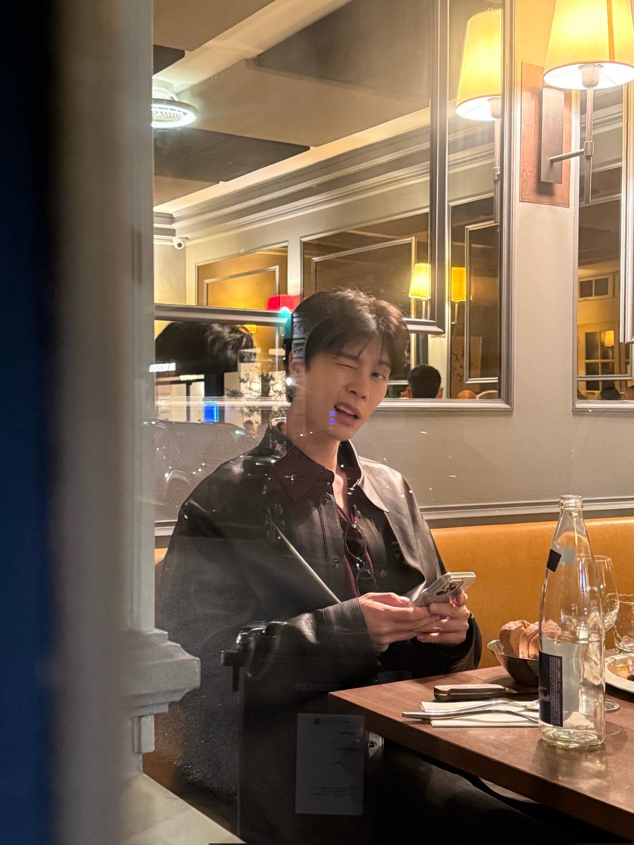 myminorlife's tweet photo. 묘하게 밍숭맹숭한게 김더영 같음
사랑하면 닮는다더니 https://t.co/jF9HtuknPb