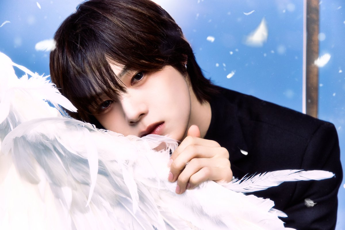 [&amp;TEAM] 
KR 1st Mini Album 'Back to Life'
Concept Photo GAZE ver.
#K

2025.10.28 18:00(KST)

andteam.lnk.to/backtolife_jpWE

#BacktoLife #GAZE
#andTEAM #앤팀