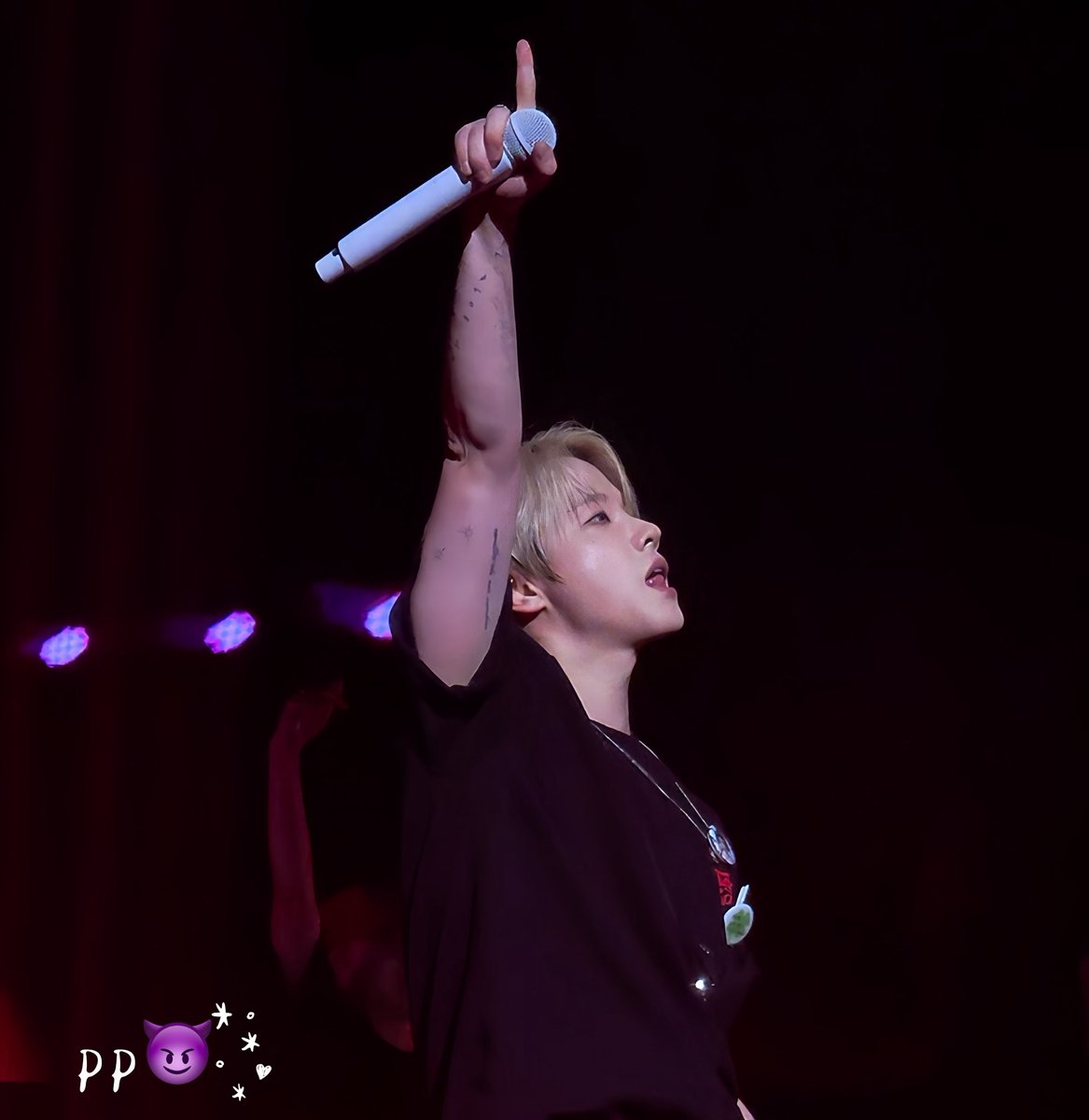 WwWwinter1124's tweet photo. 2025.10.11   iKON JAY
【Asia Tour in Kuala Lumpur】

Photo Collection 2.0

조명보다 네가 더 빛났어✨

#JINHWAN  #IKON #ジナン #김진환 
 #JAY #아이콘 https://t.co/6Edzb7U8o2