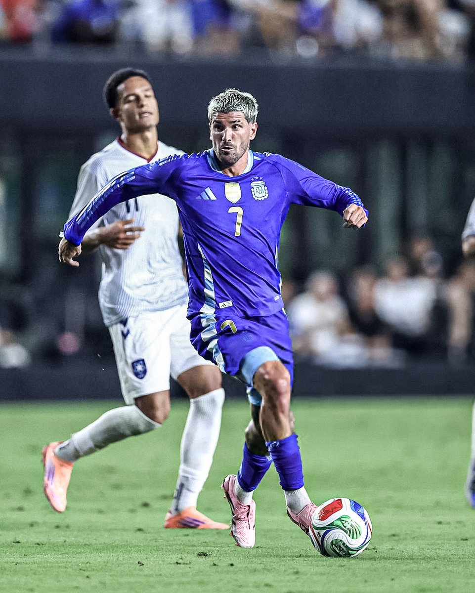 Rodrigo De Paul vs. Puerto Rico:

➜ 1° en pases precisos [136/150] 
➜ 1° en pases en el último tercio [34] 
➜ 1° en entradas conseguidas [3]
➜ 1° en toques [160]