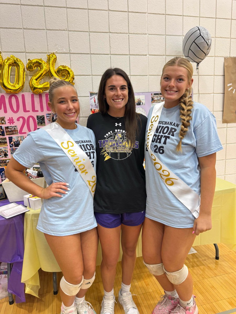 So happy I could be there to root on these two girlies! I had them my very first year teaching as freshman and now we are celebrating their senior night!  I couldn’t be more proud to be in their lives and see where the future takes them 💜💛