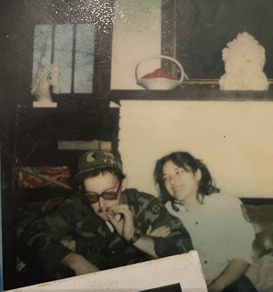 NatashaLane27's tweet image. My mom was always so in love with my dad and he just coulda cared less. 

#trustissues 

😅