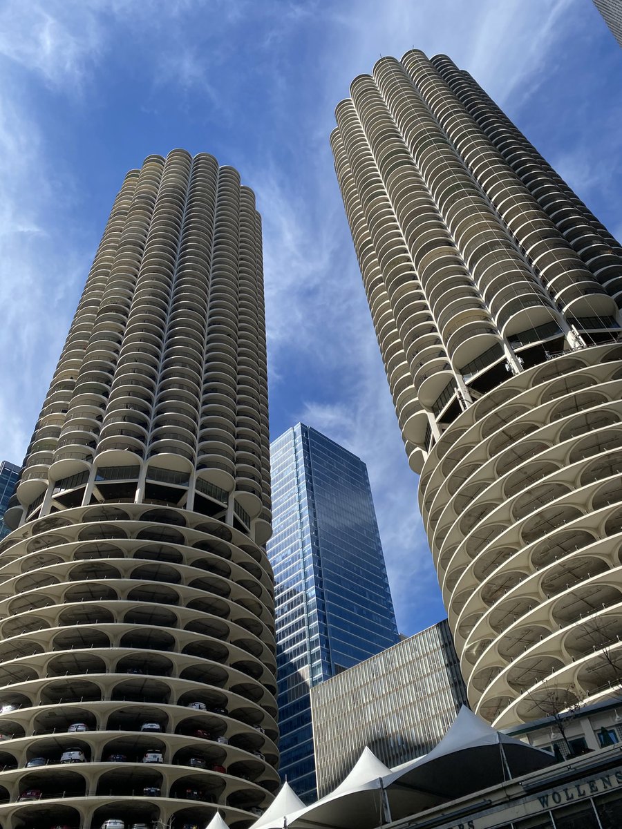 AgainMichelle's tweet image. Never gets old…