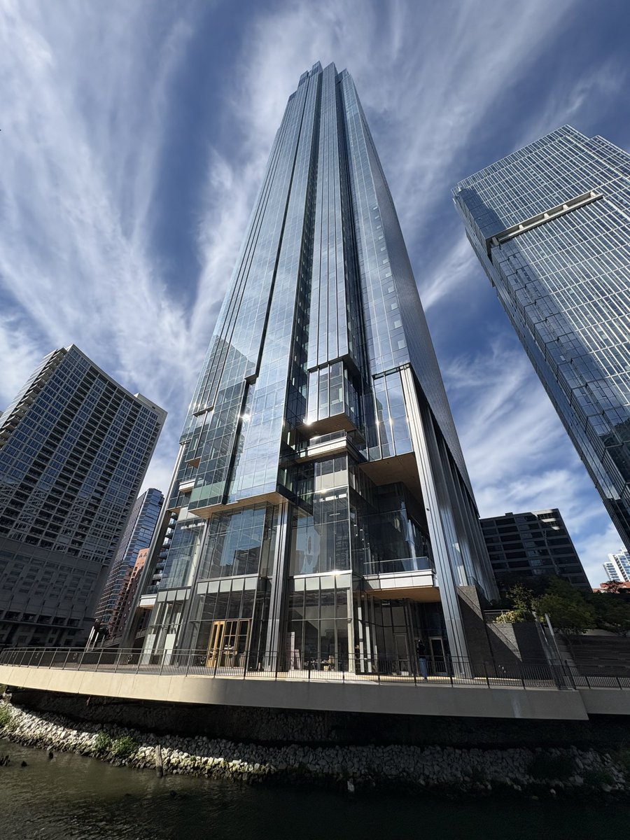 AgainMichelle's tweet image. Never gets old…