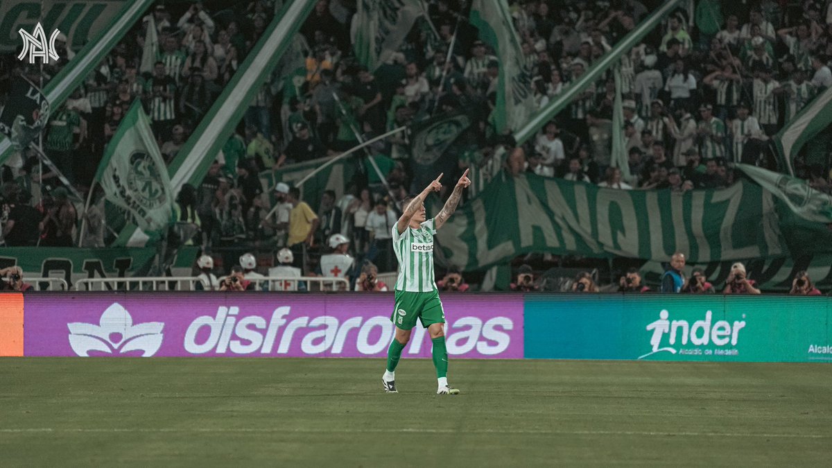 🟩 VIBRANTE DUELO DE VERDES EN MEDELLÍN: Atlético Nacional ¡DERROTÓ! 2-1 al Deportivo Cali por la Fecha 15 en la #LigaBetPlayDimayor 

⚽ Estupiñan, Uribe y Sarmiento
🔸<a href="/nacionaloficial/">Atlético Nacional</a> es 5° con 27 puntos. <a href="/AsoDeporCali/">Deportivo Cali</a> está por fuera de los puestos de clasificación (9°)