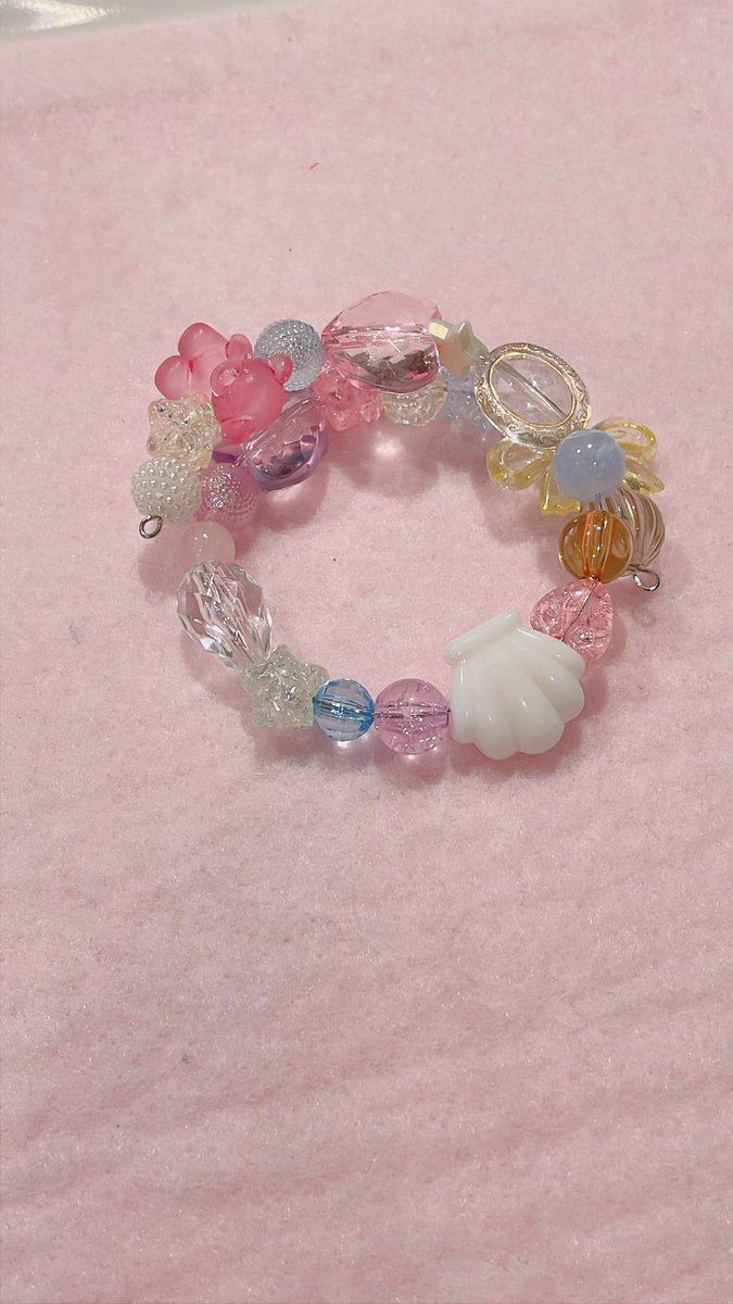 HandmadeSelect's tweet image. 【#サンシャインシティ池袋】
#池袋アルパ 1F  ロフト向かい側🌸
#ハンドメイドガーデンズ 

親子でご参加いただきました💞

とてもスムーズなビーズ選びとデザイン決めで30分で終了！👏

かわいいブレスレットが出来上がりました🥺✨

#ハンドメイド好きさんと繋がりたい #手作り