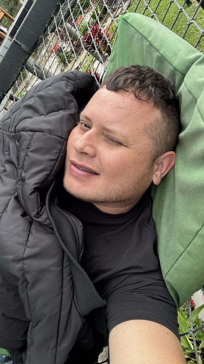 freddyleal123's tweet image. 🫠