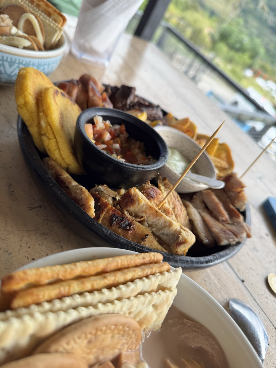 freddyleal123's tweet image. 🤤