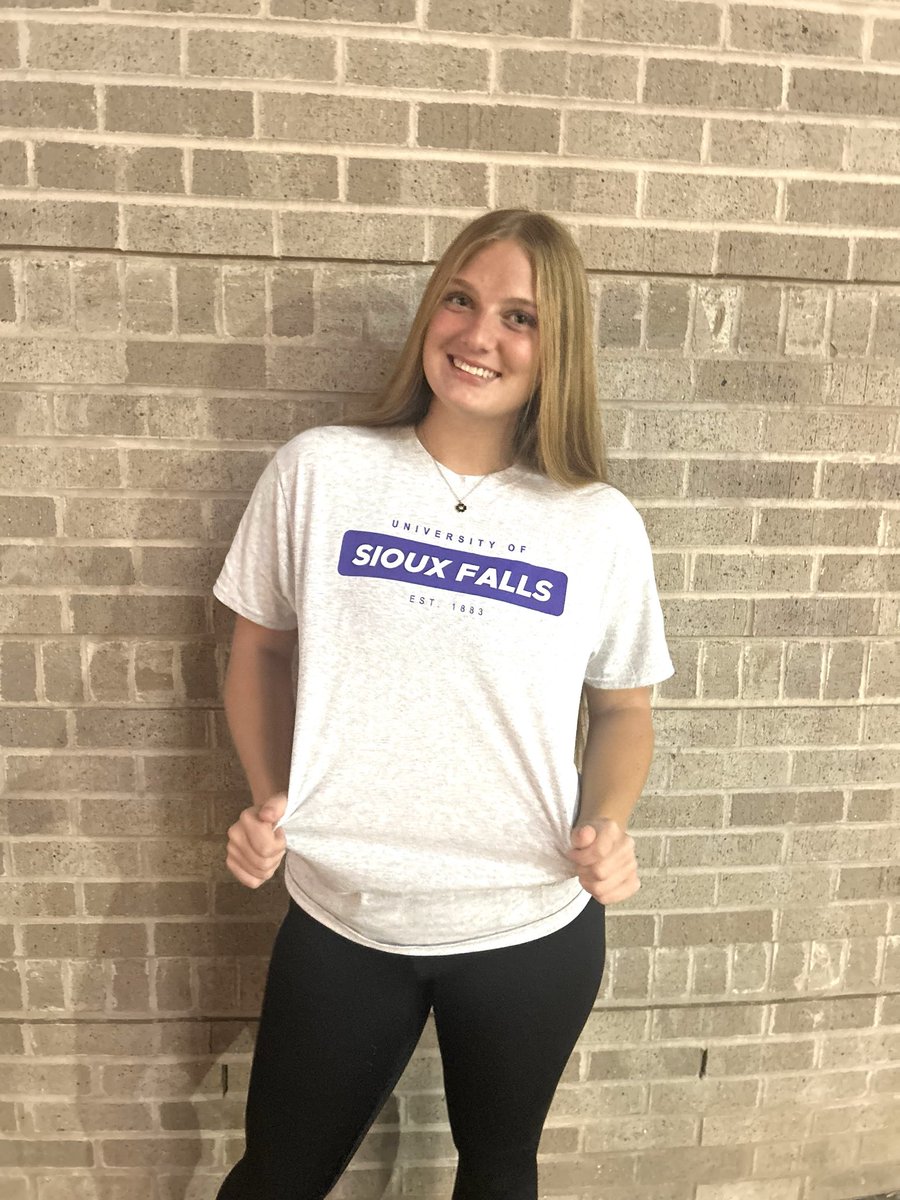 Gwyneth Revis tweet media