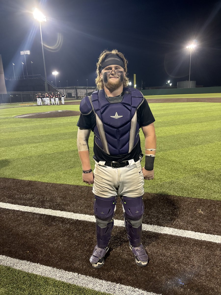 #DFWSWHSFallLeague F: <a href="/CrowleyBaseball/">Crowley Baseball</a> 5, Aledo 3
PoG: <a href="/toomer_gavin/">Gavin Toomer</a> 1-3, 2B, 2 RBI