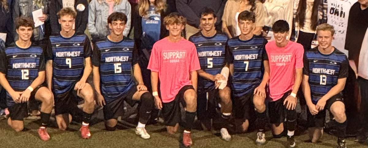 coachbriang's tweet photo. What a win on Senior Night for @ONWRavenSoccer 3-2 over SM South‼️
Goals: ⚽️⚽️ @KlusmanTyler 
GW ⚽️ @Mylesblack187 

Announcers MVPs of the Match
‼️SENIORS‼️ https://t.co/UkjE9938sc
