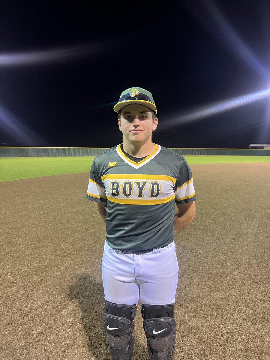 FiveToolTexas's tweet image. #DFWSWHSFallLeague F: @BoydJacketBsB 9, Weatherford 3
PoG: @JenningsMajor 2 IP, 3K, 2H
Hitter: @_StephenWebber 2-3, 2B, 3 RBI