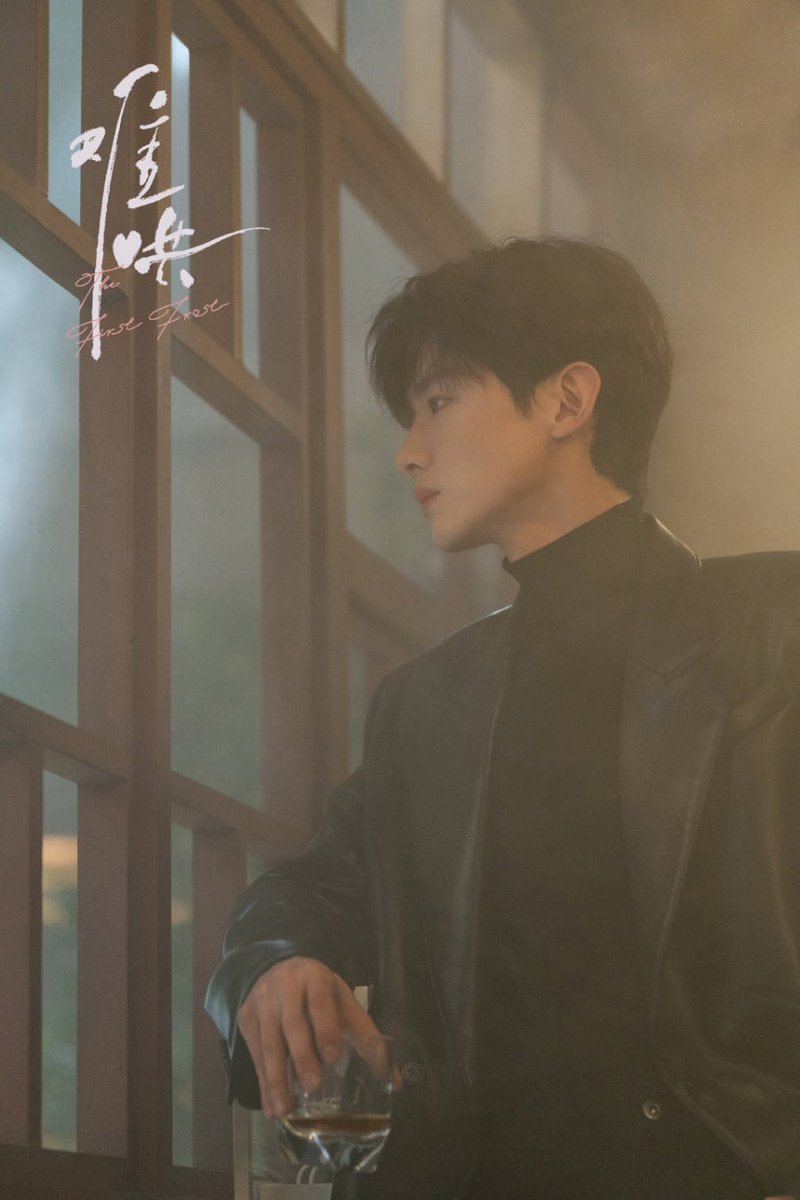 이 여름 (@blueisyourss) on Twitter photo 