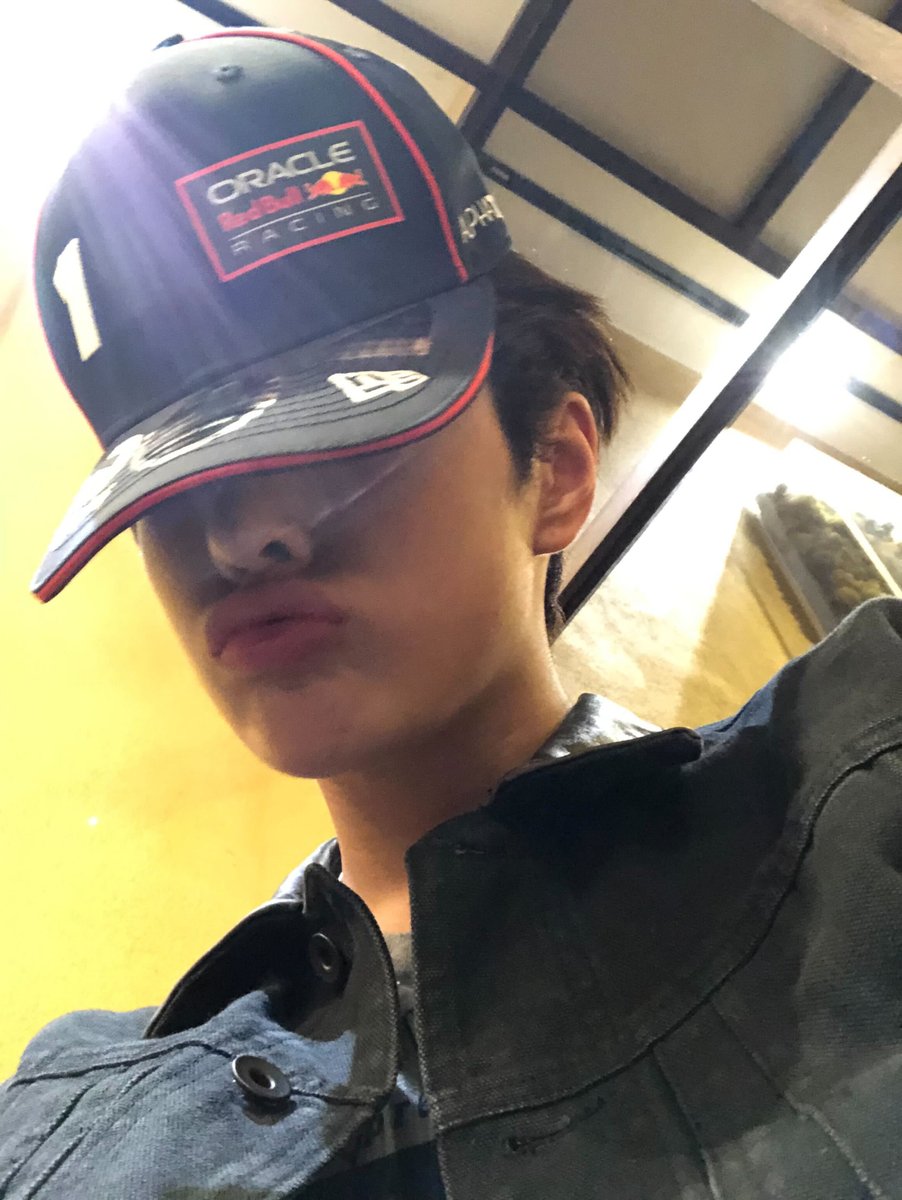 Rubyzzbb's tweet image. 이사진느낌좋네