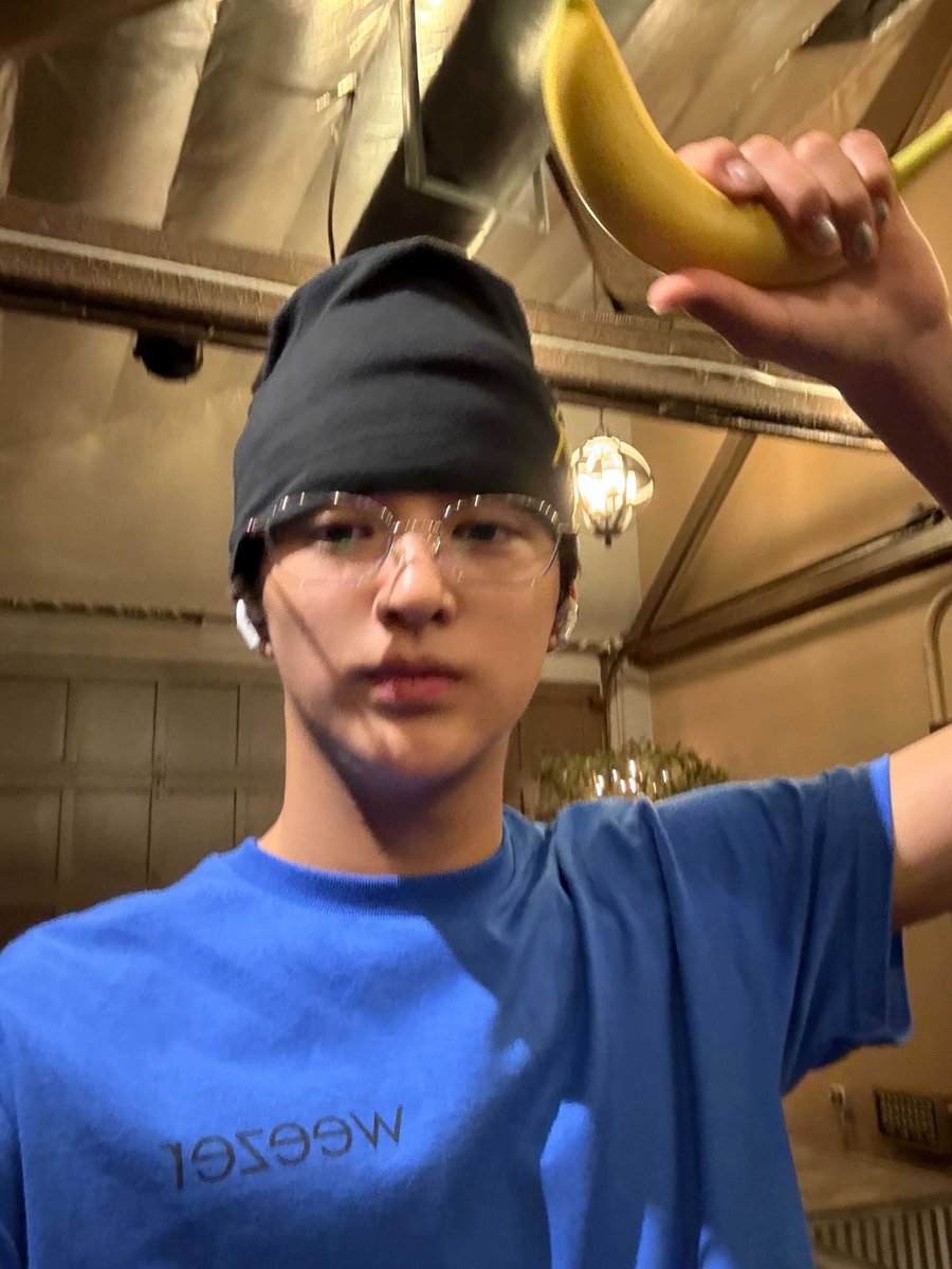 ข่าวด่วนๆ มีบุคคลไม่ทราบชื่อใช้อาวุธ “กล้วย” จ่อข่มขู่รุ่นพี่ แรงจุงใจในการก่อเหตุคือไม่พอใจเมื่อปั่นจักรยานขวางทางหน้าพี่ๆแล้วโดนดุ

#KEONHO #건호