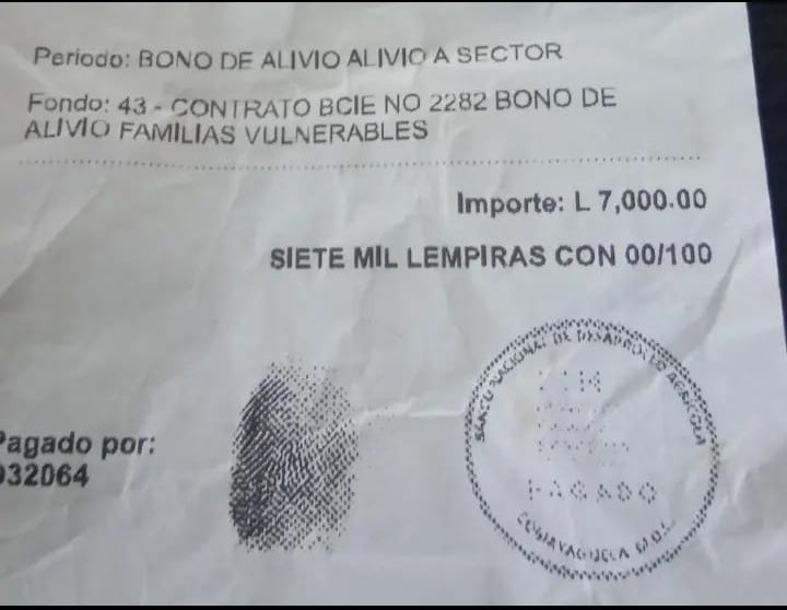 RashidMG3's tweet photo. Con fondos prestados por el BCIE estan dando el bono de 7mil. Sabrá el BCIE que, están haciendo campaña política para Rixi Moncada con ese dinero? Es tanta la desesperación por que Rixi va en último, que ya no les importa cometer cualquier cantidad de delitos. SE VAN! https://t.co/7xSUqSu7U9