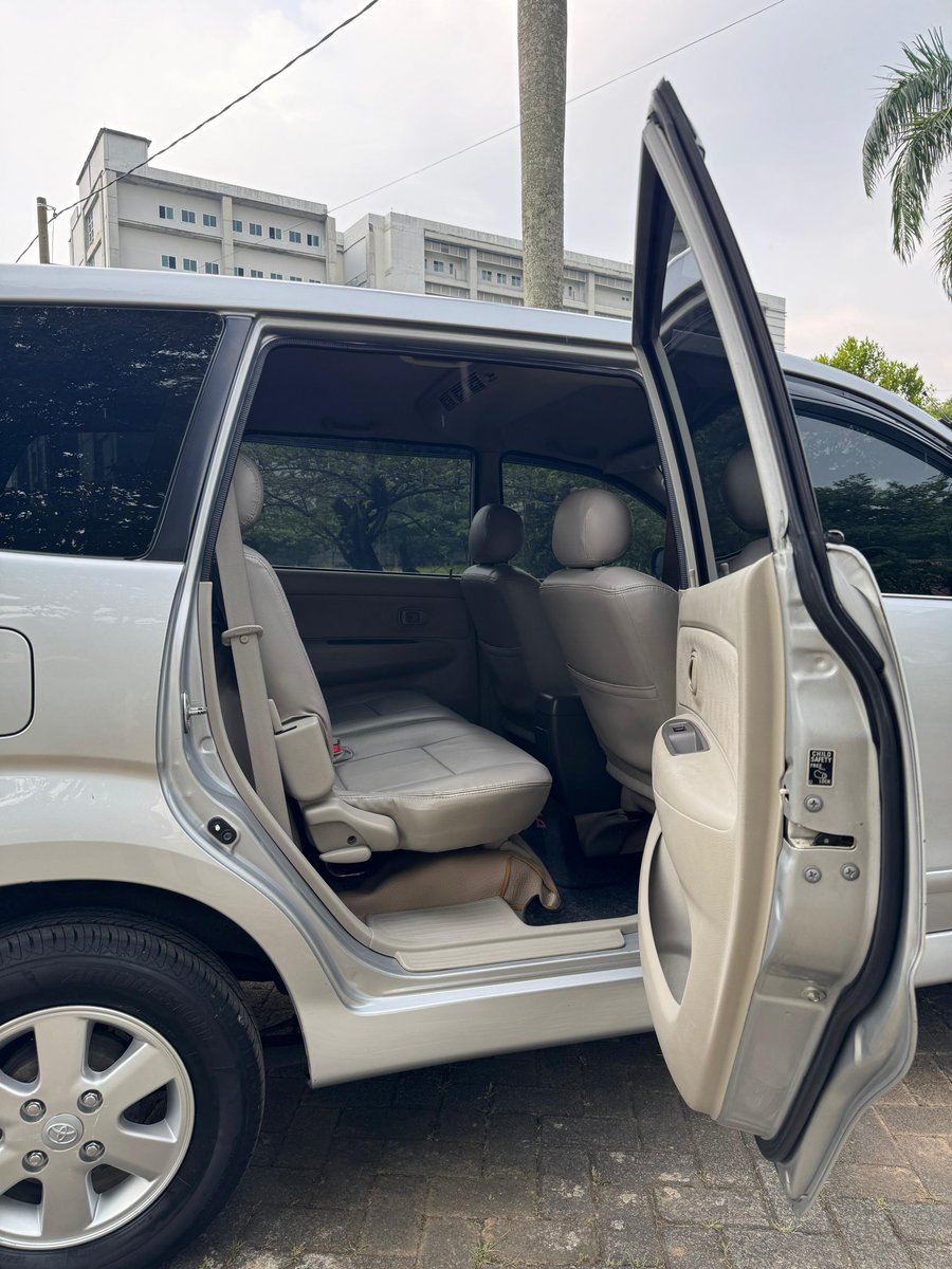 Bekerja keraslah sampai tetanggamu ngira awamu nggelapno Avanza Rental

Mobil yang diam berdebu, bergerak menangkap bandar sabu. Ngebut dikira travel, pelan dikira intel yang sekarang sudah (dan masih berusaha) buat naik level ini emang sudah terkenal karena reliable, ga gampang