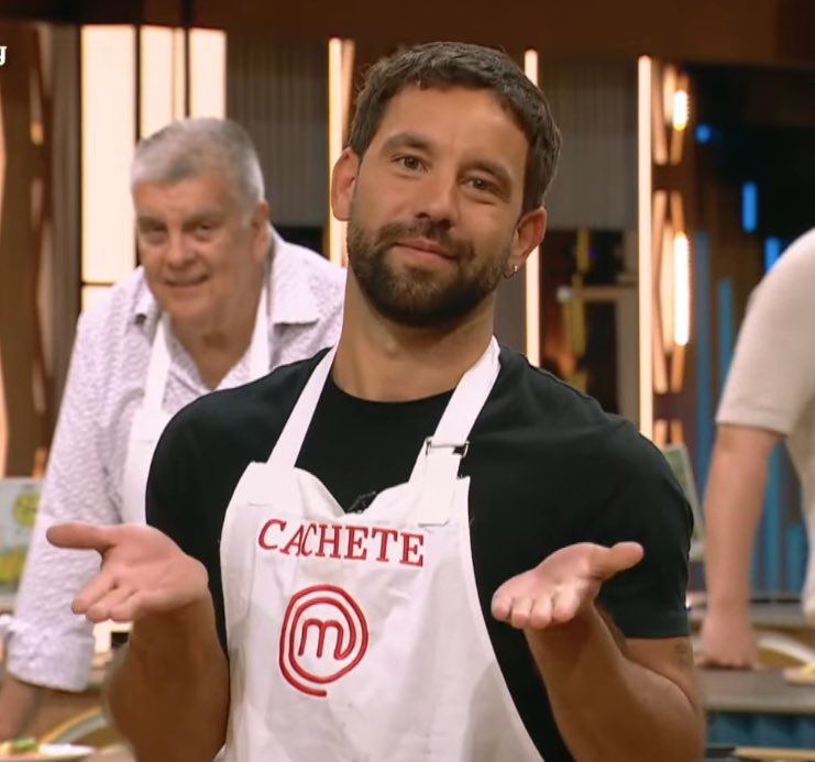 Sebafeijoo89's tweet photo. Che que rara se puso la 5ta temporada de casi angeles #MasterchefCelebrity https://t.co/ucDHrDZX53